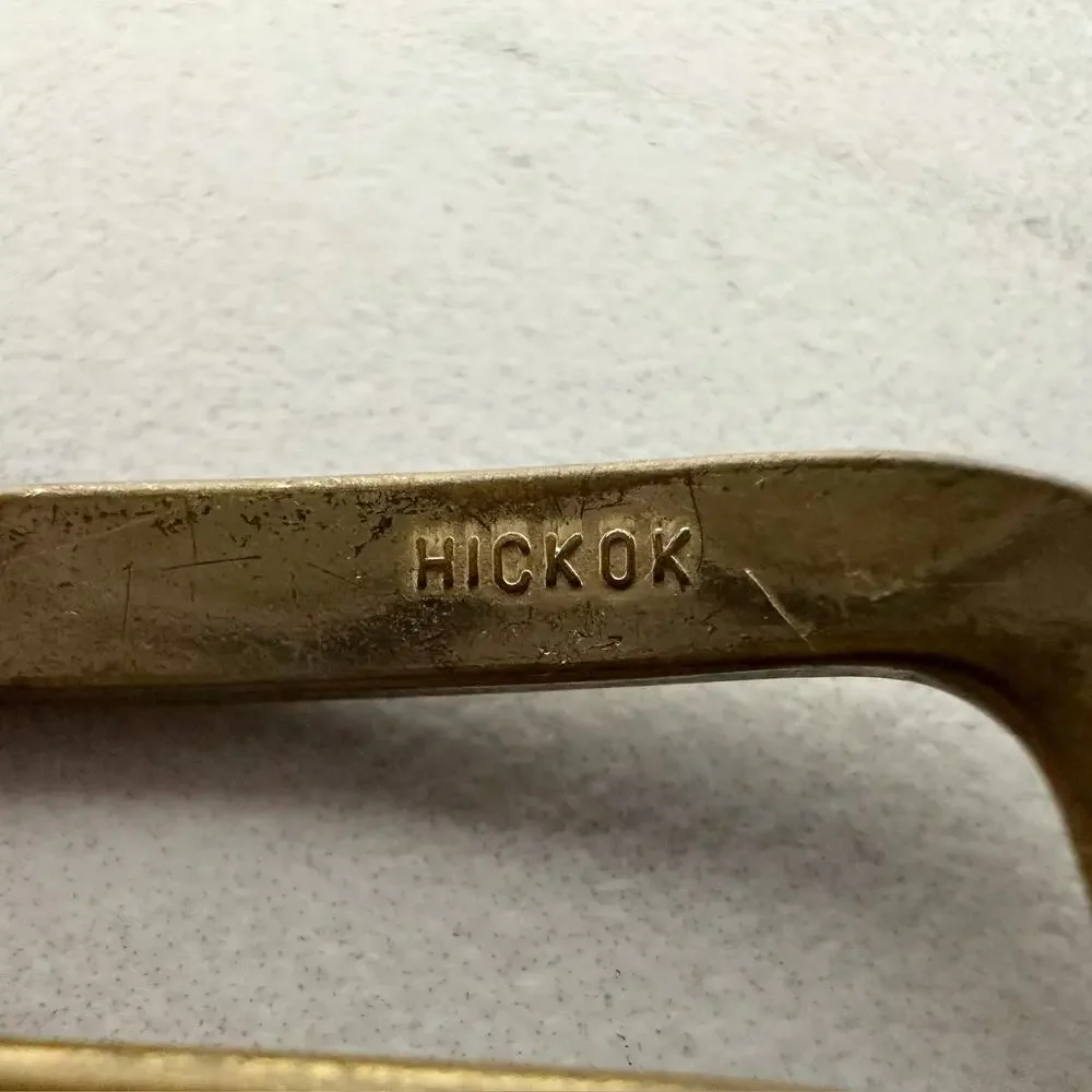 Hickok USA Vintage Small Gold Tone Simple Basic Belt Buckle